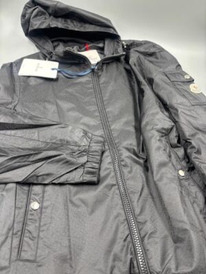 Chamarra Moncler caballero