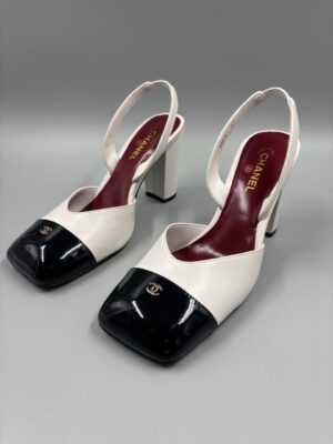 Slingback Chanel blanco y negro