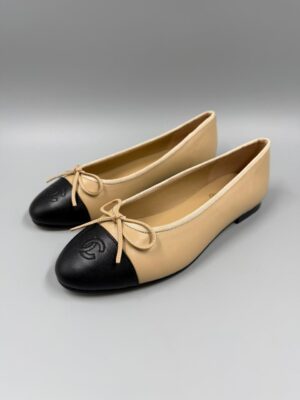 Chanel balerina beige y negro
